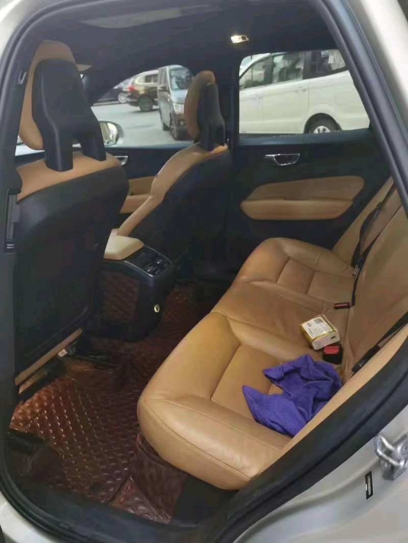 重慶18年沃爾沃XC604