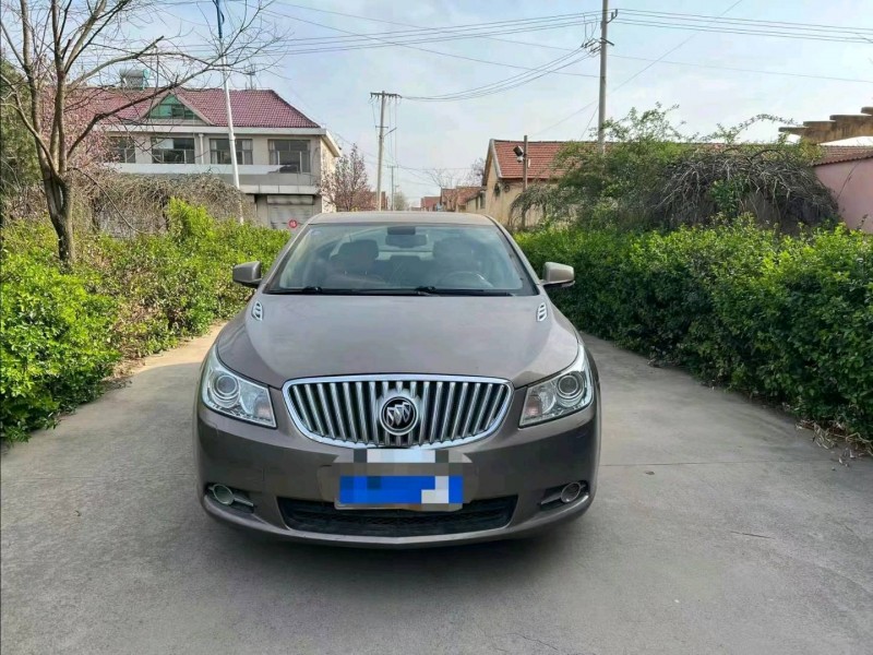 烟台11年别克君越1