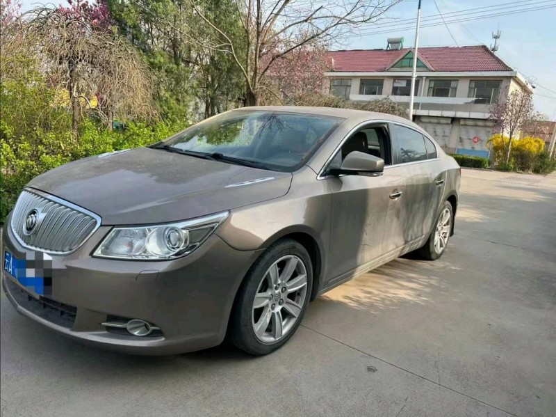 烟台11年别克君越2