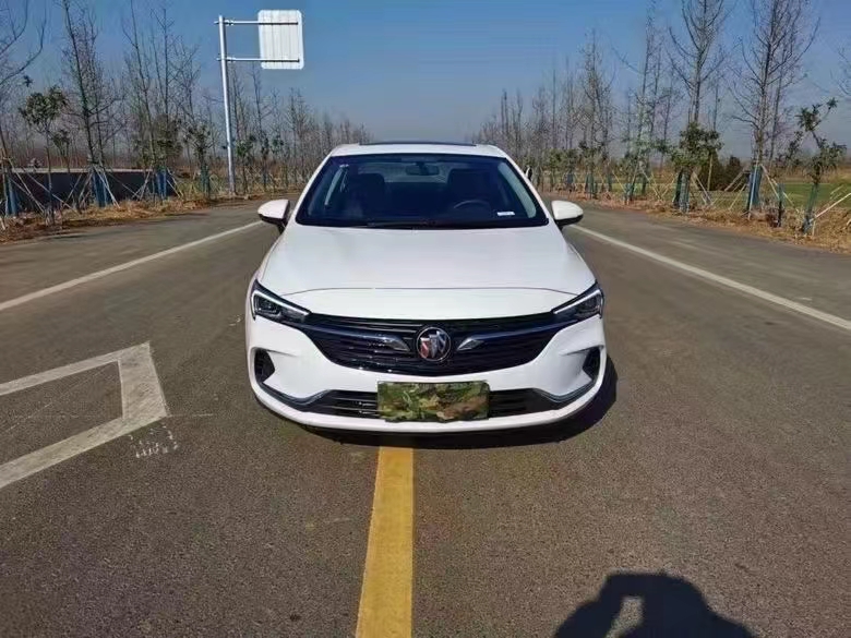 徐州21年别克威朗9