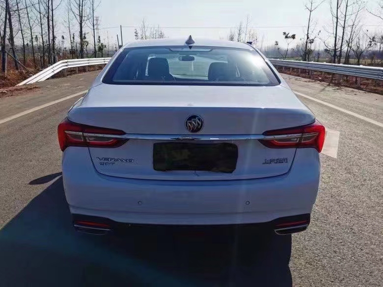 徐州21年别克威朗1