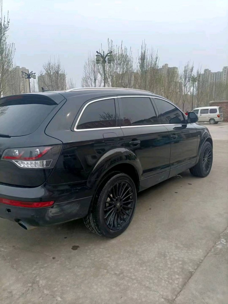 濟寧07年奧迪Q78