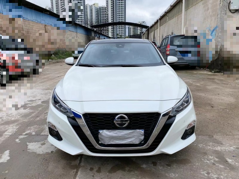 南寧20年日產天籟1