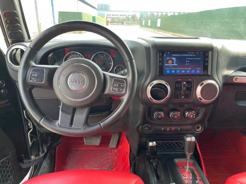宿遷16年Jeep指揮官1