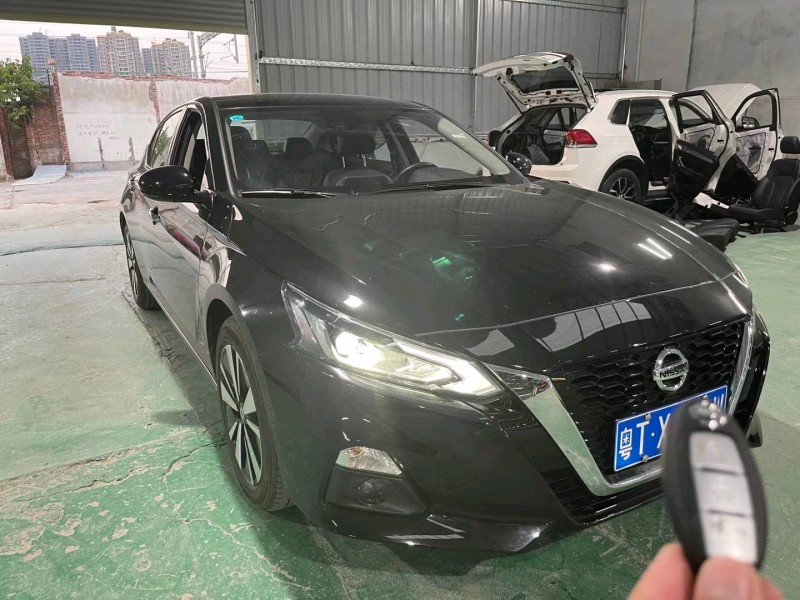 中山22年日產天籟4