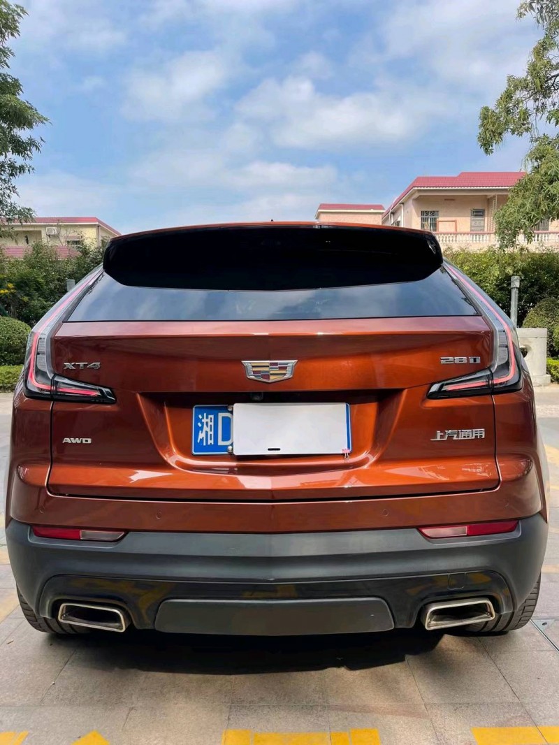 中山19年凱迪拉克XT42