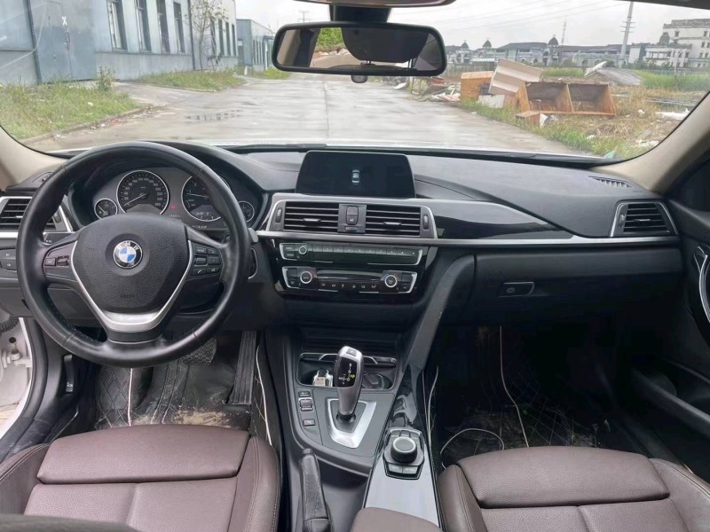 北京18年宝马3系7