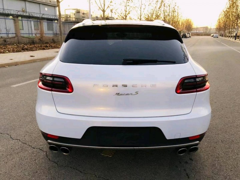 廊坊15年保時捷Macan9