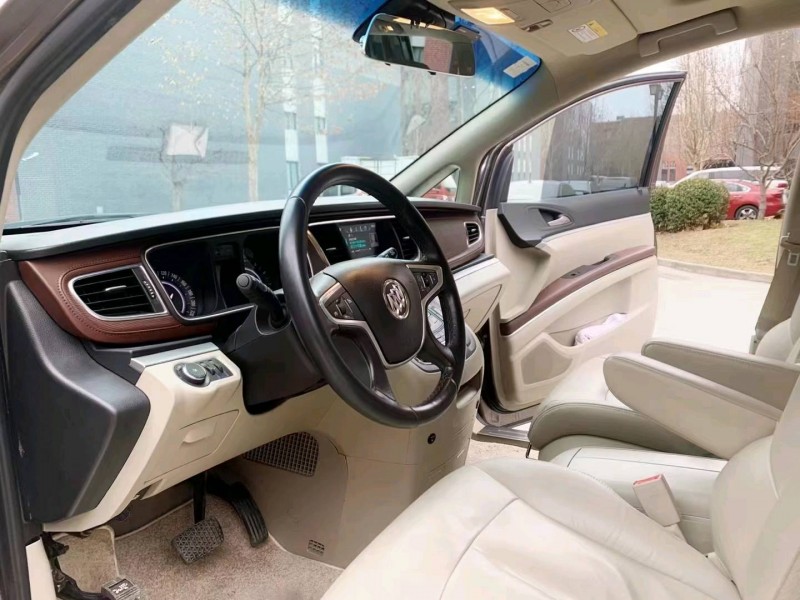 北京18年别克GL83