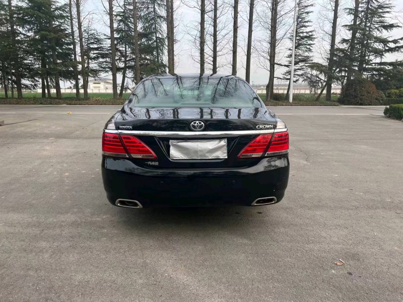 徐州13年丰田皇冠9