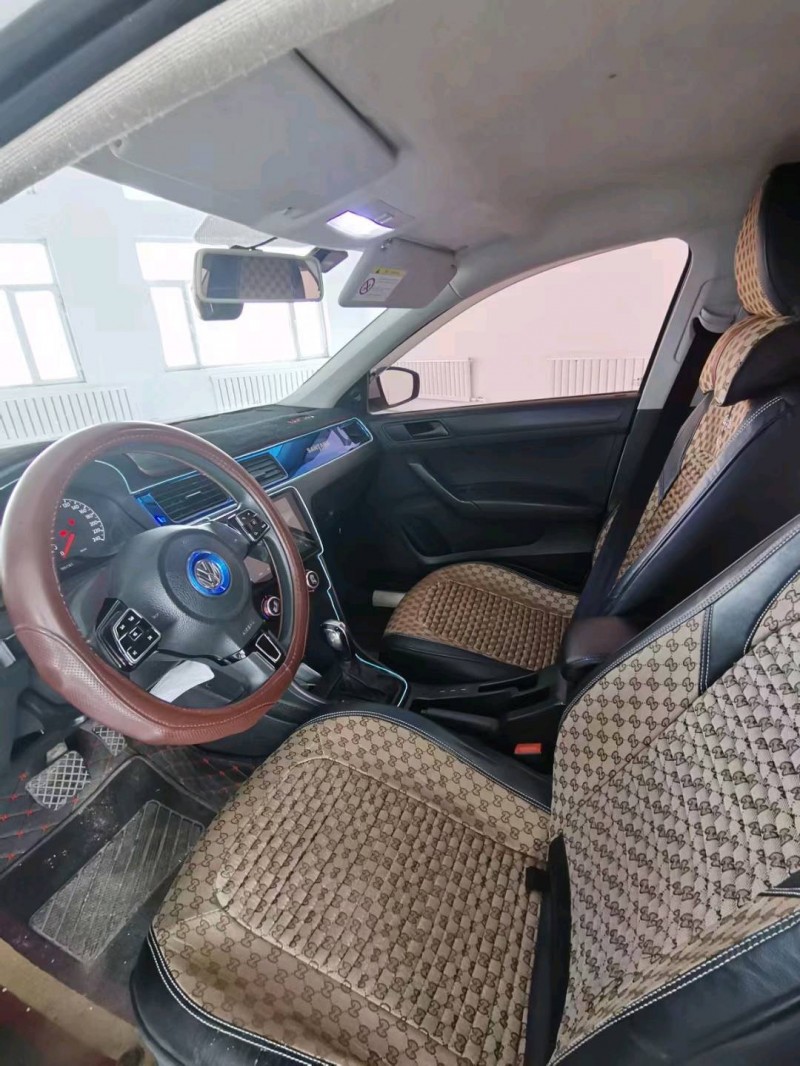 北京16年大众桑塔纳4