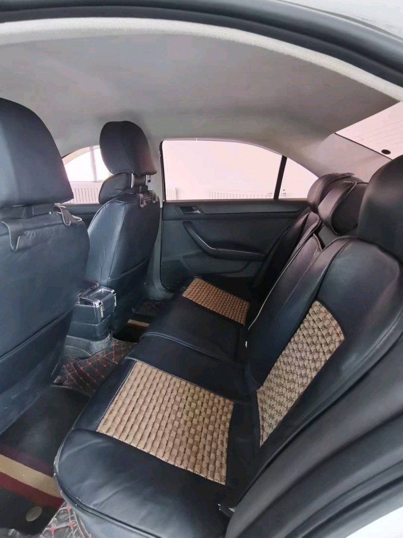 北京16年大众桑塔纳5