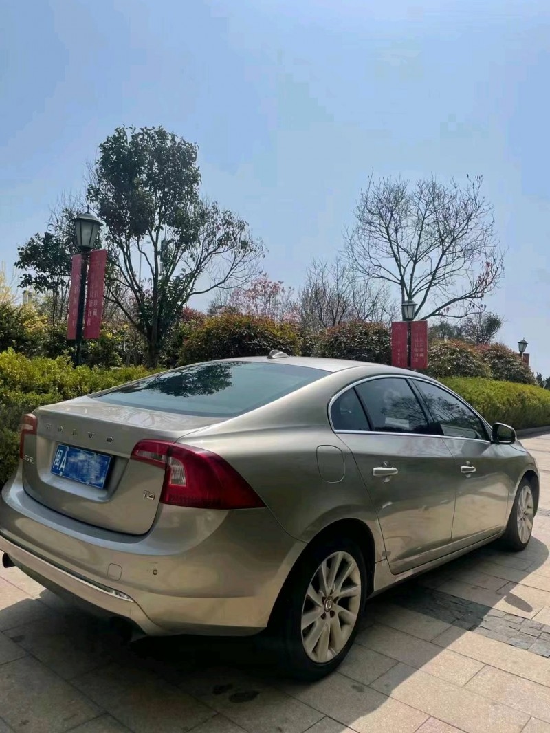 煙臺16年沃爾沃S60L6
