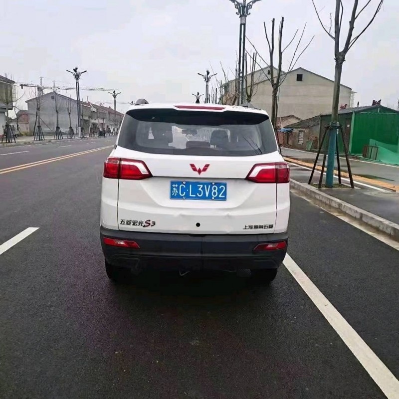 南通18年五菱汽車宏光S38
