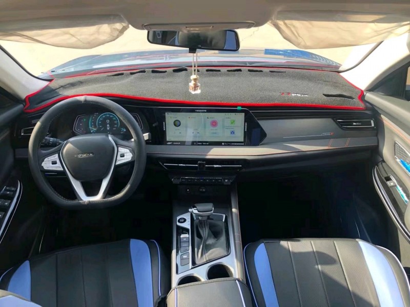 青島21年長安汽車歐尚9