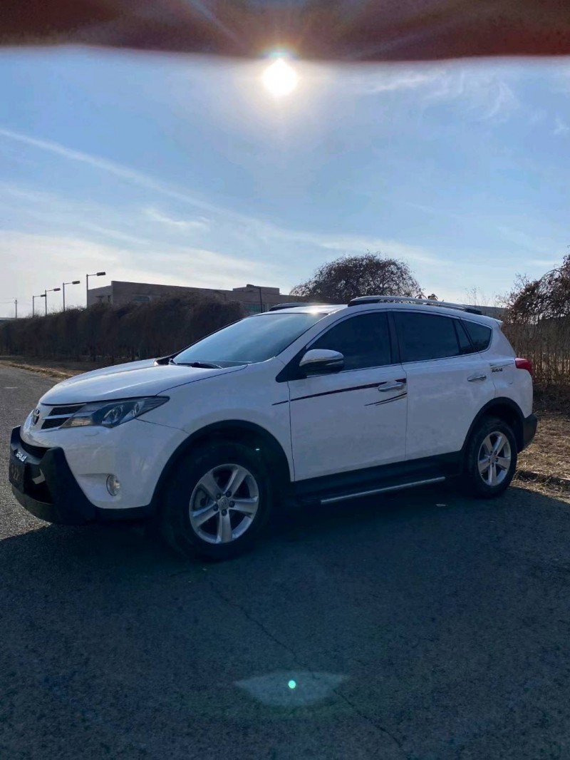 沈陽15年豐田RAV43
