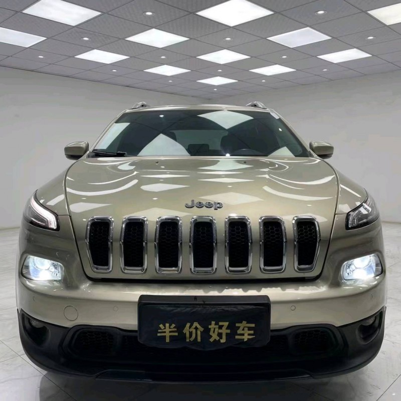 成都16年Jeep自由光1