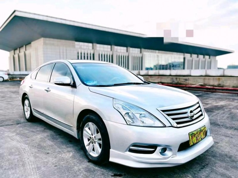 東莞11年日產天籟2