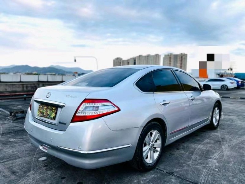東莞11年日產天籟8
