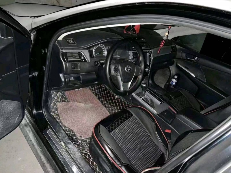 北京14年丰田凯美瑞2