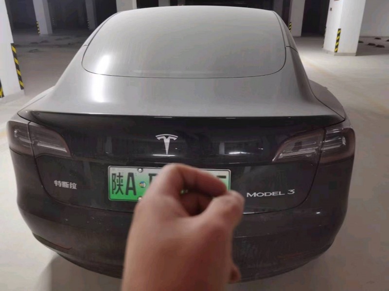 咸陽20年特斯拉MODEL 32