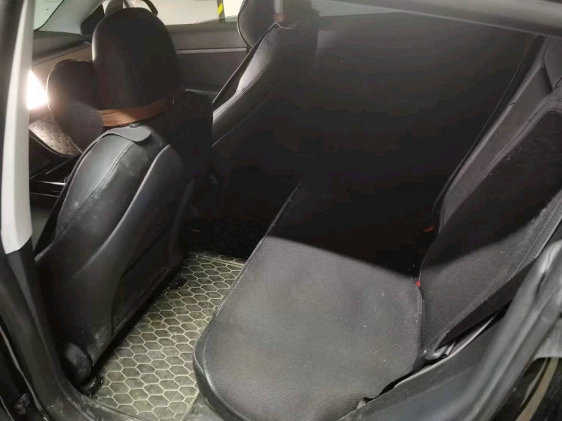 咸陽20年特斯拉MODEL 37