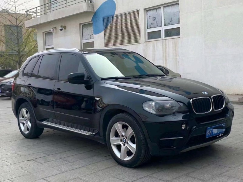 北京09年宝马X52