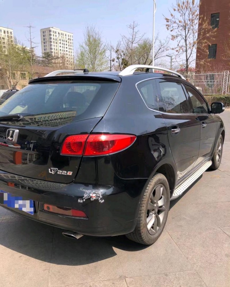 東營18年納智捷大7 SUV6
