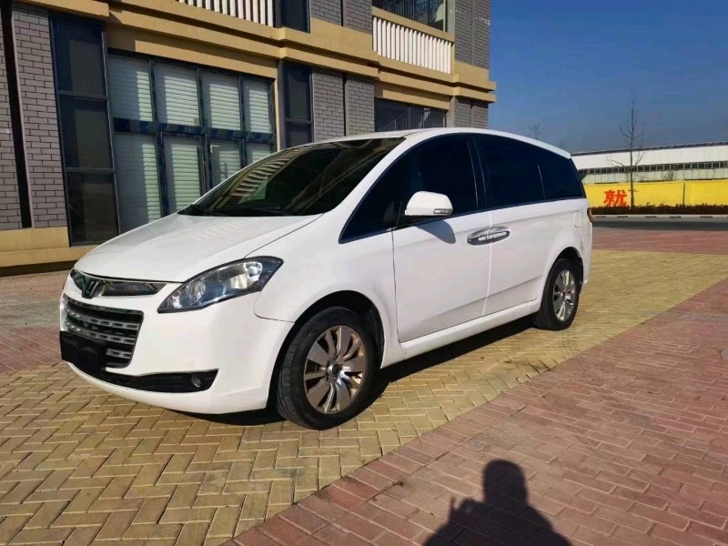 東營16年納智捷優6 SUV3