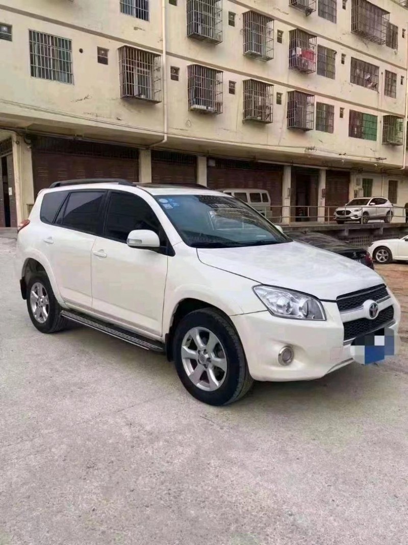 防城港13年豐田RAV43