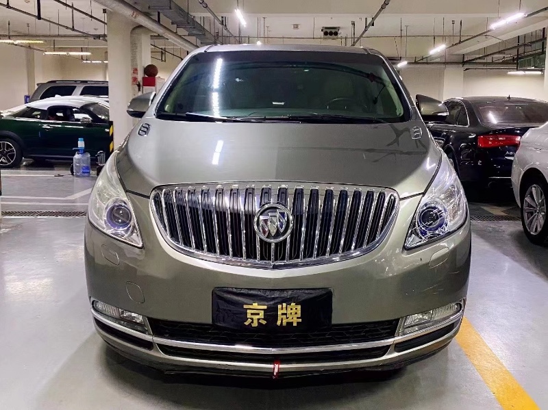 北京16年别克GL81