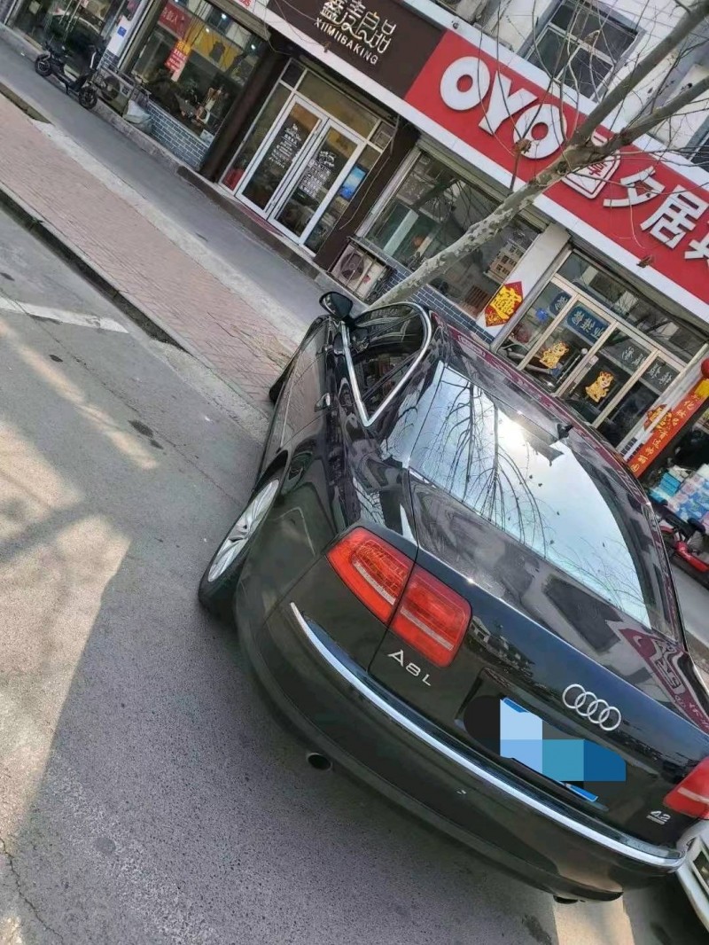 煙臺09年奧迪A8L3