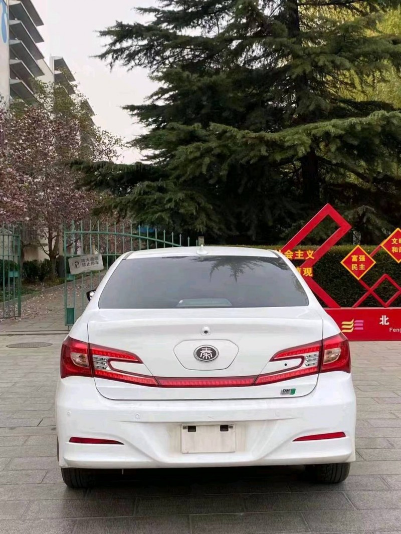 延安14年比亞迪秦2