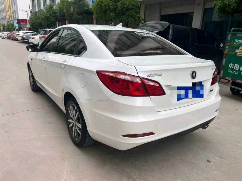 曲靖16年長安汽車逸動3