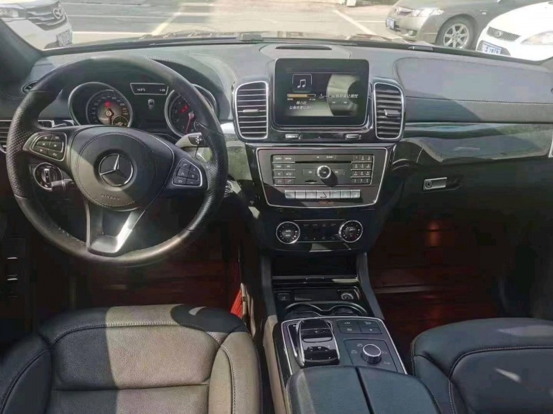 北京18年奔驰GLS7