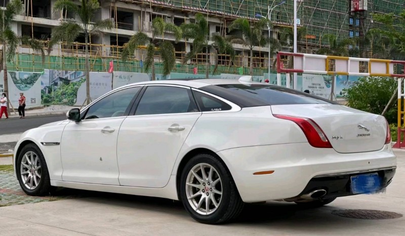 瓊海16年捷豹XJL4