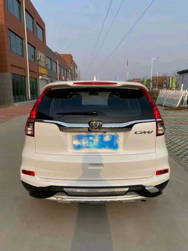 東營17年本田CR-V8