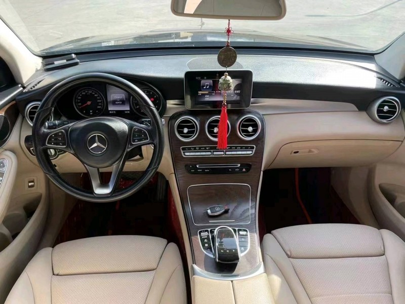 北京19年奔驰GLC9