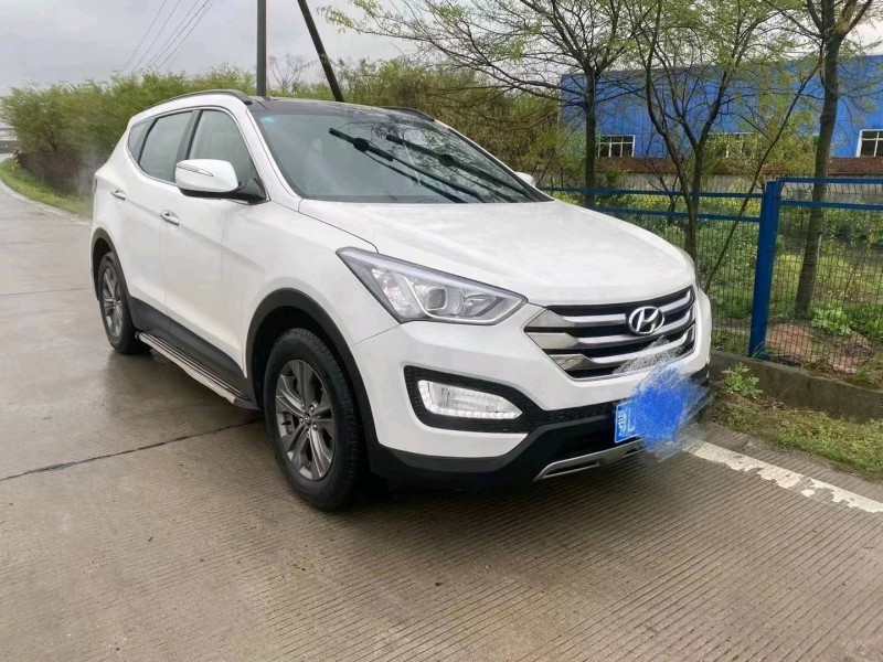 北京14年现代新胜达4