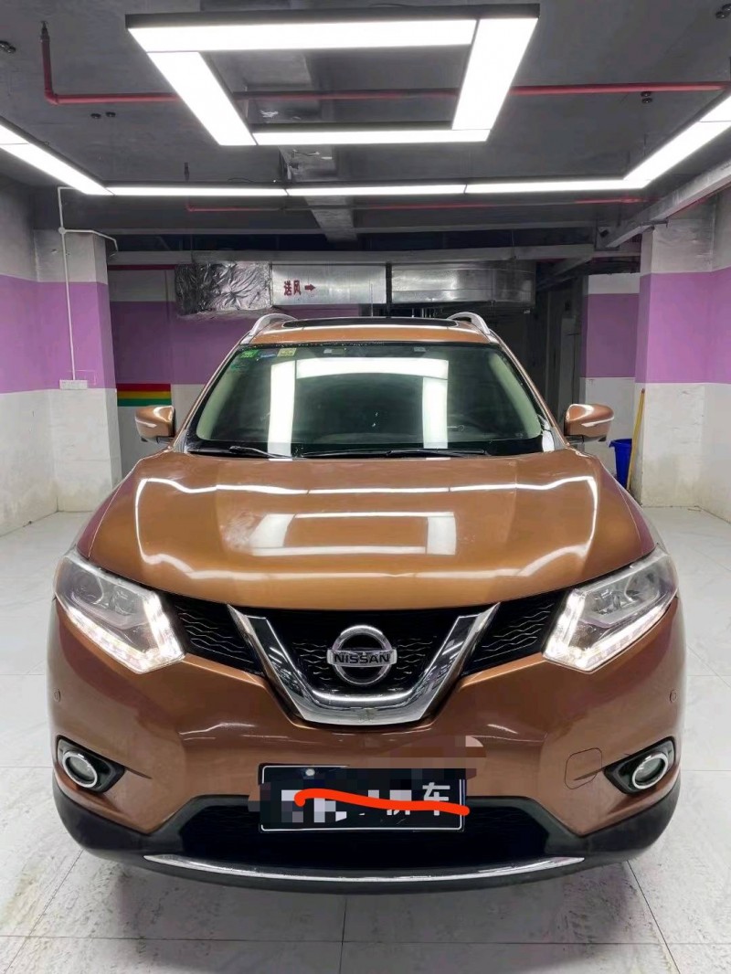 重慶14年日產奇駿1