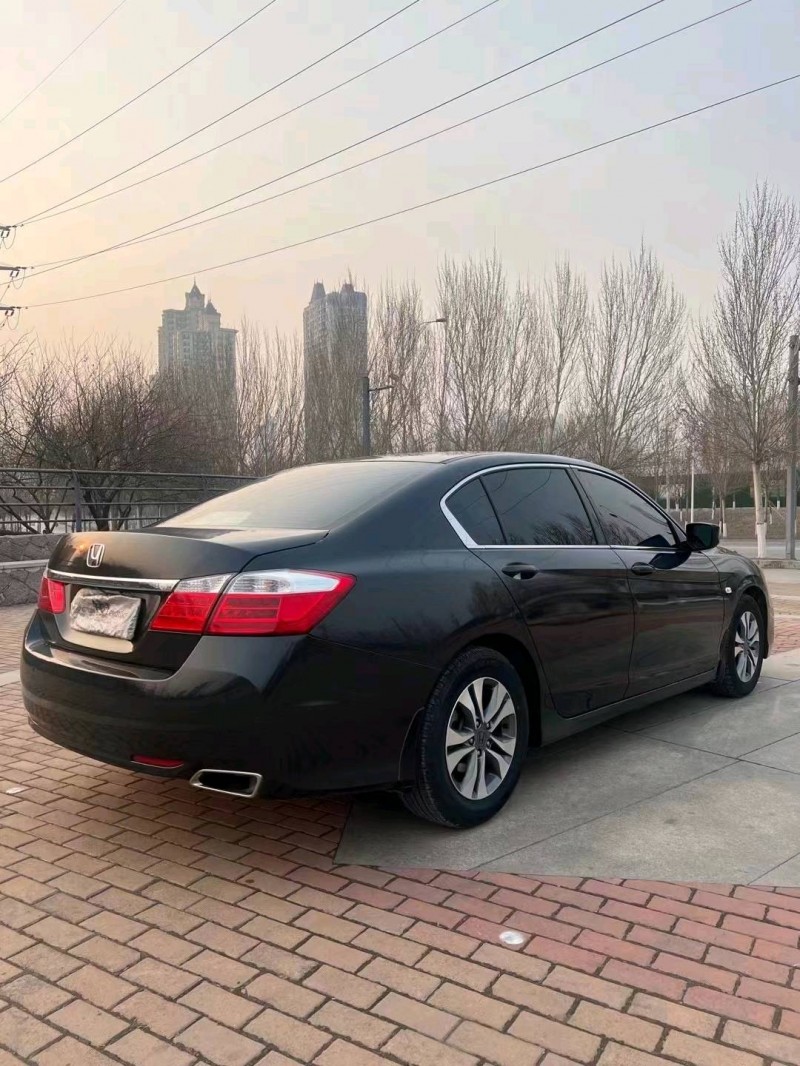 沈陽12年奧迪A8L3