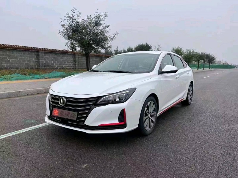 柳州21年長安汽車銳程CC2
