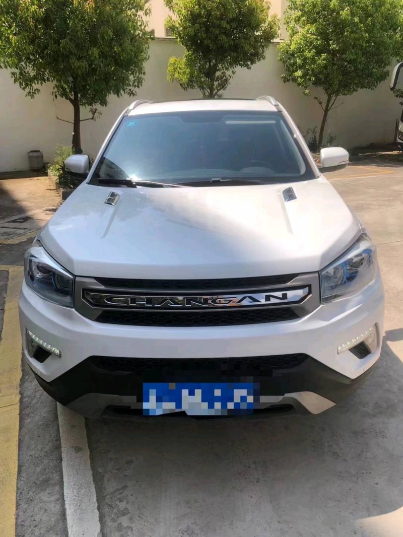 曲靖17年長安汽車CS751