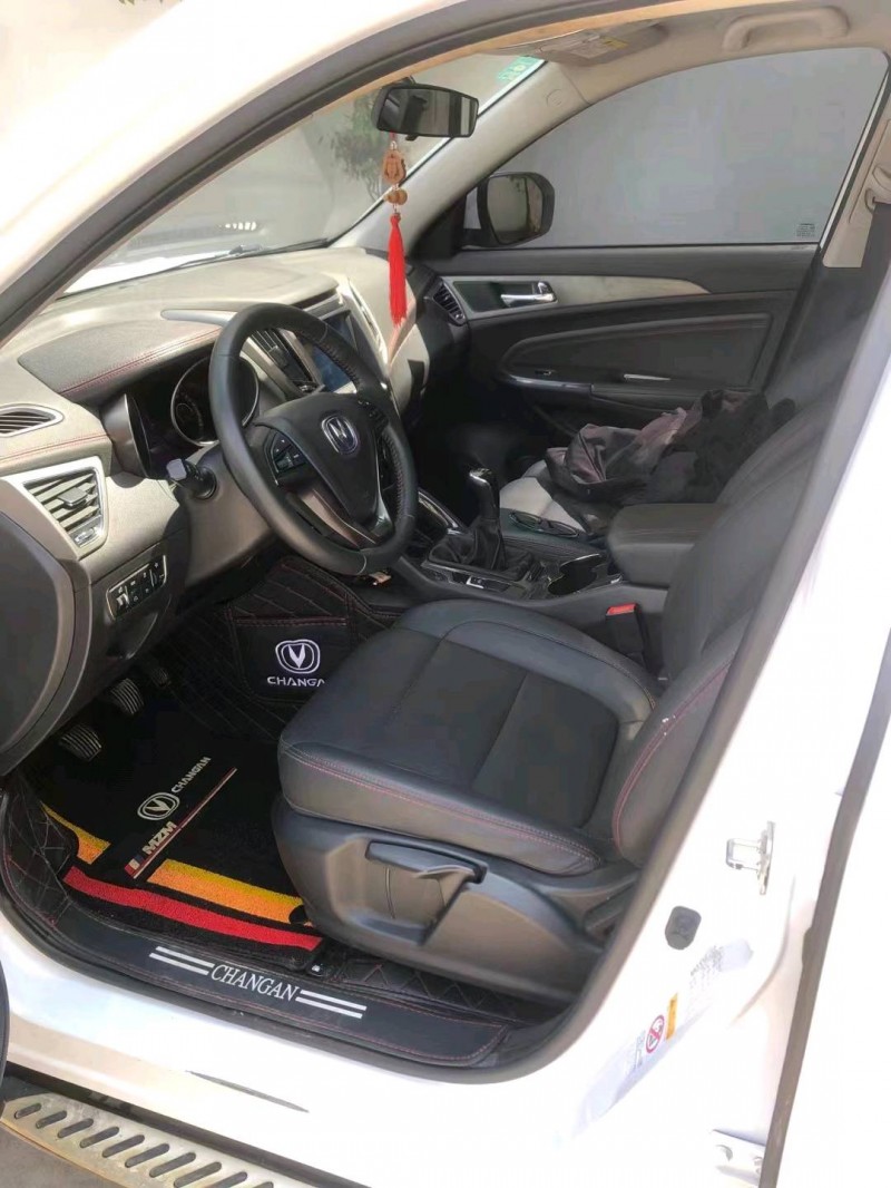 曲靖17年長安汽車CS754