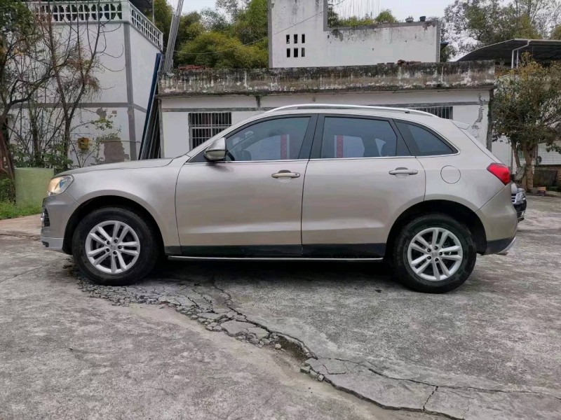 重慶15年眾泰T6002