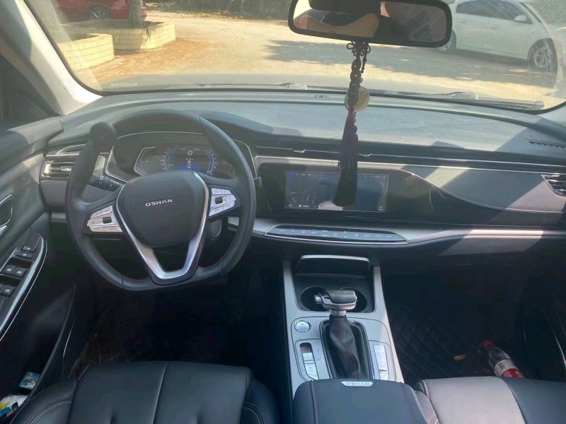 珠海21年長安汽車歐尚8