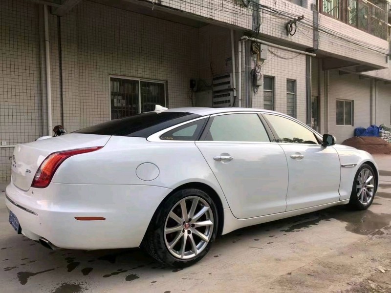 宜春14年捷豹XJL5