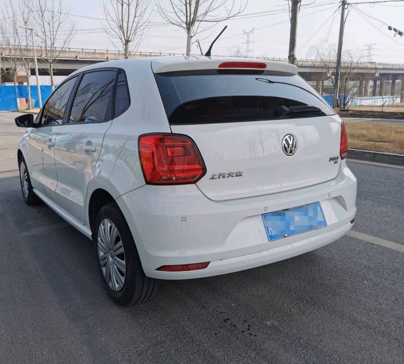 青島17年大眾polo5