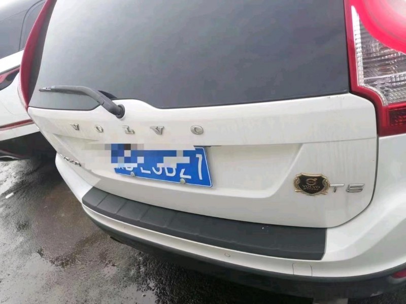 東營12年沃爾沃XC602
