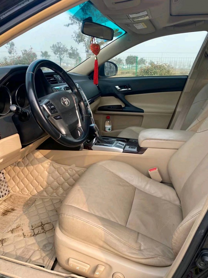 徐州11年丰田锐志4